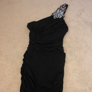 Plain black one shoulder homecoming dress